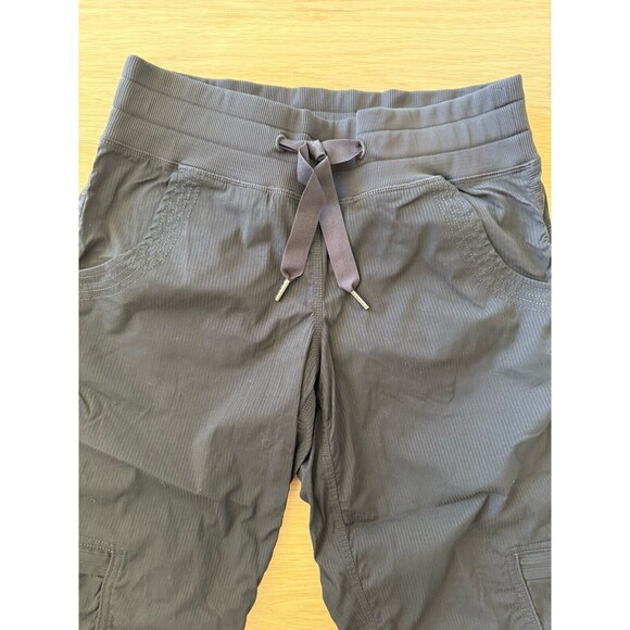 Lululemon Yoga Camp Crop Cargo Capri Dance Studio Swift Drawstring Black - Picture 7 of 10